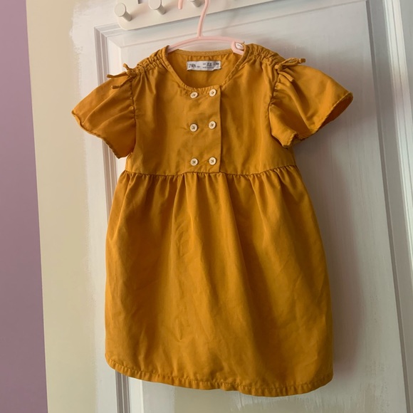 Zara Baby Dress - Picture 2 of 5